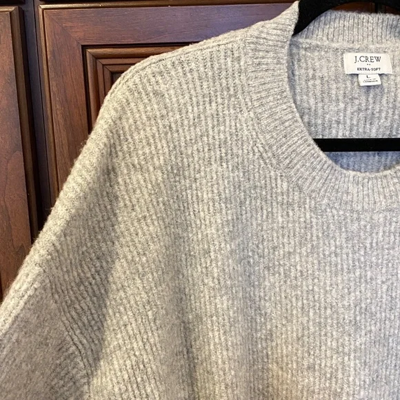 J. CREW Extra Soft Oversized Sweater - Picture 4 of 11